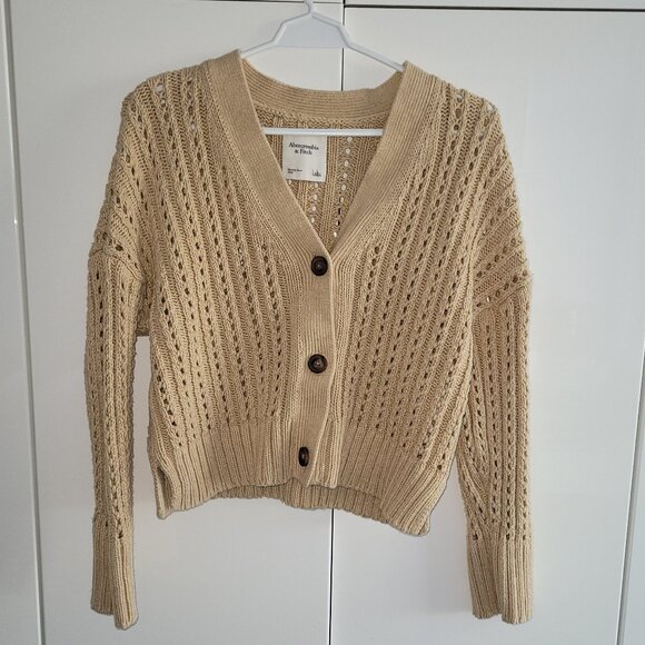 Abercrombie and Fitch Beige Cotton Chunky Knit Cropped Cardigan Size L - Picture 1 of 7